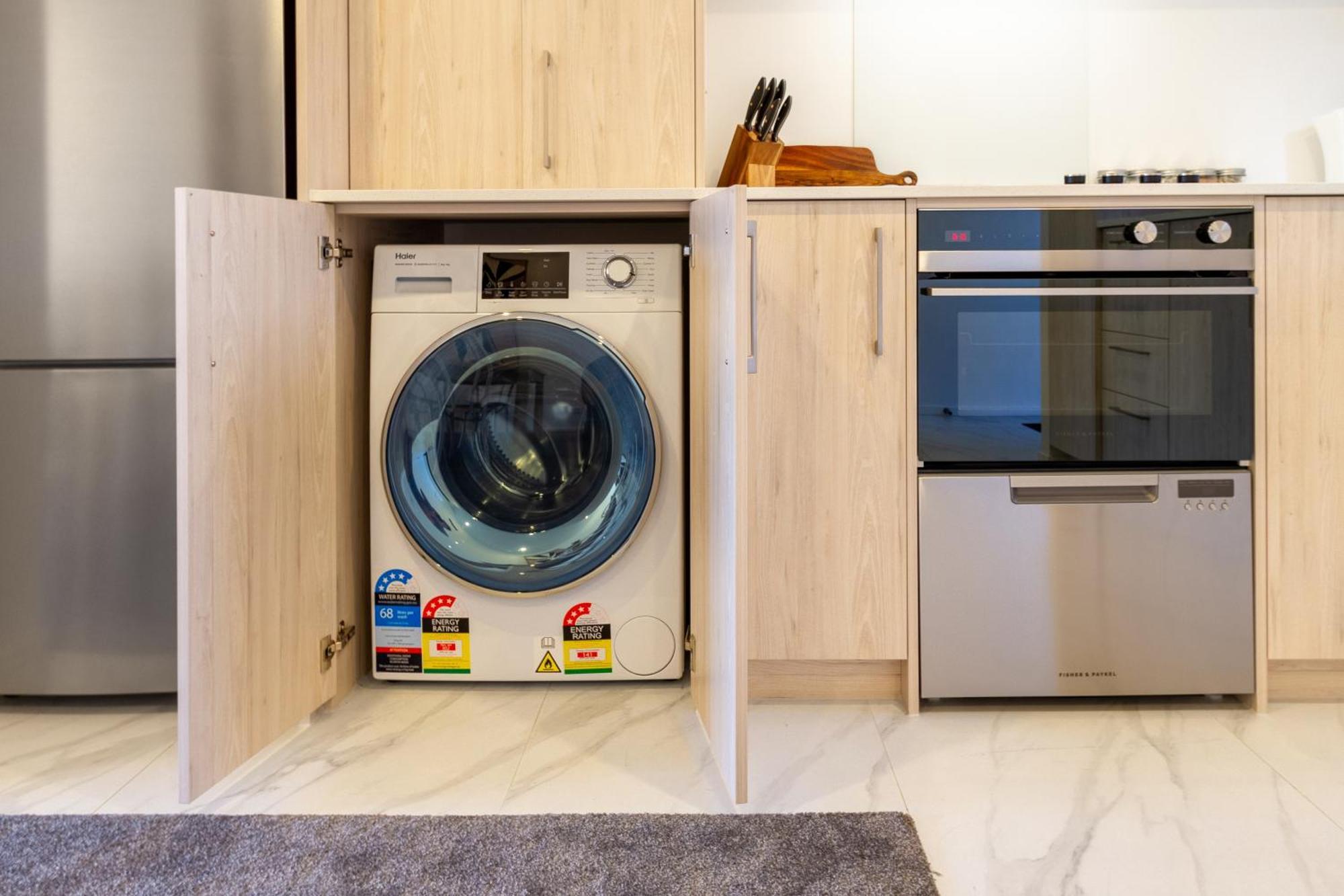 Chic 2-Bed Gem: Trust Arena Proximity - West Akl Appartement Auckland Buitenkant foto